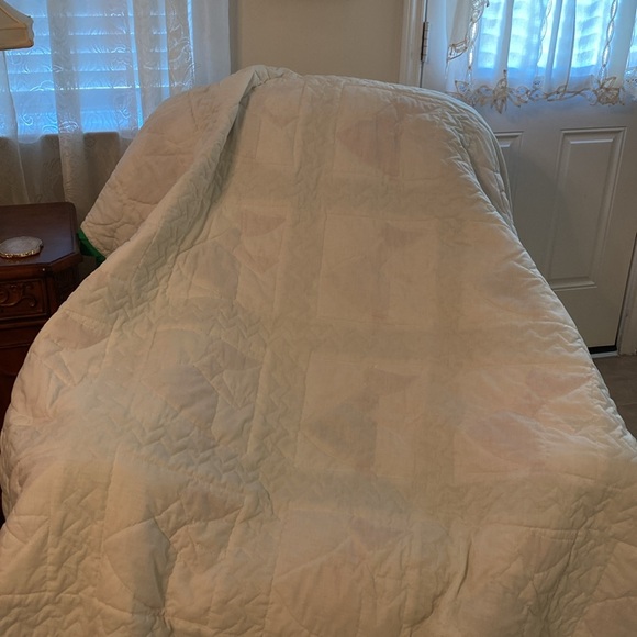 Sun Bonnet Sue Quilt - Picture 7 of 7